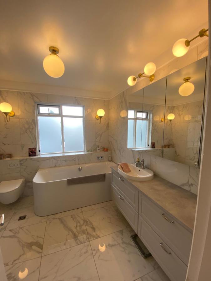 Casa Disa - Dreams, A Boutique Guesthouse In Reykjavik City'S Central Park And Botanical Garden In Laugardalur, Hot-Spring-Valley Екстер'єр фото